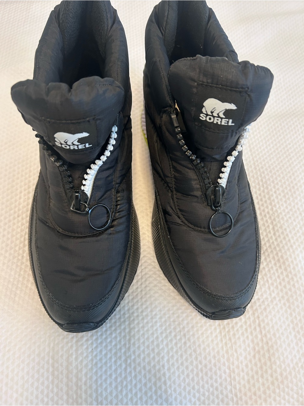 SOREL women’s Winter Zip-Up Boots